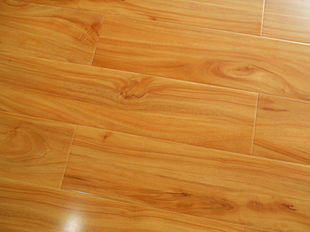 柳福琦强化复合木地板 家用12mm大亚基材大圆弧耐磨8819特价-淘宝网